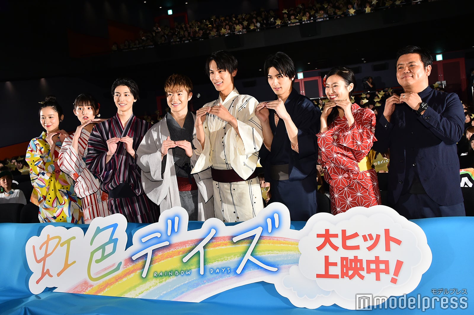 （左から）堀田真由、吉川愛、高杉真宙、佐野玲於、中川大志、横浜流星、恒松祐里、飯塚健監督 （C）モデルプレス