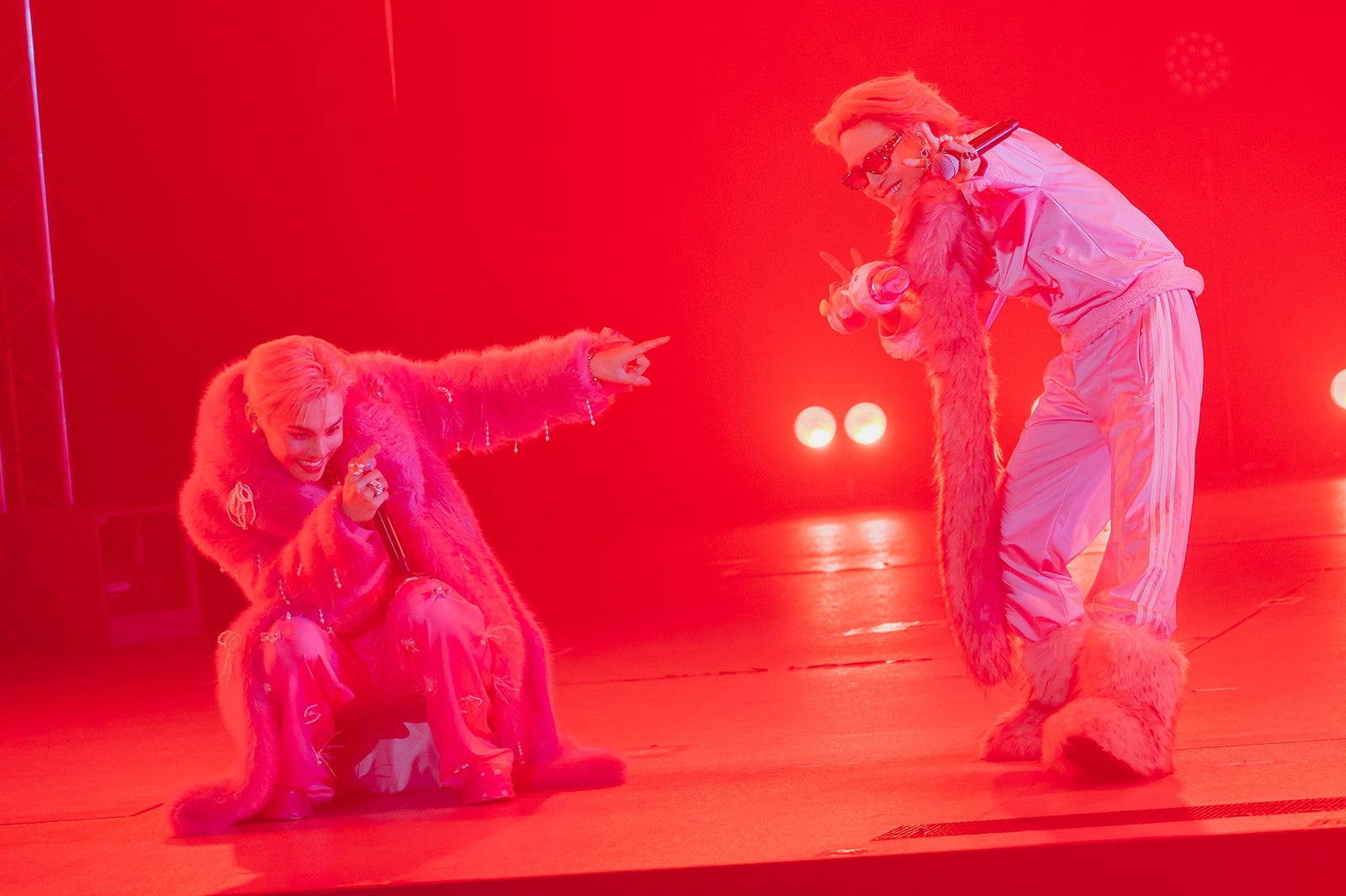 川西拓実、川尻蓮（C）LAPONE ENTERTAINMENT