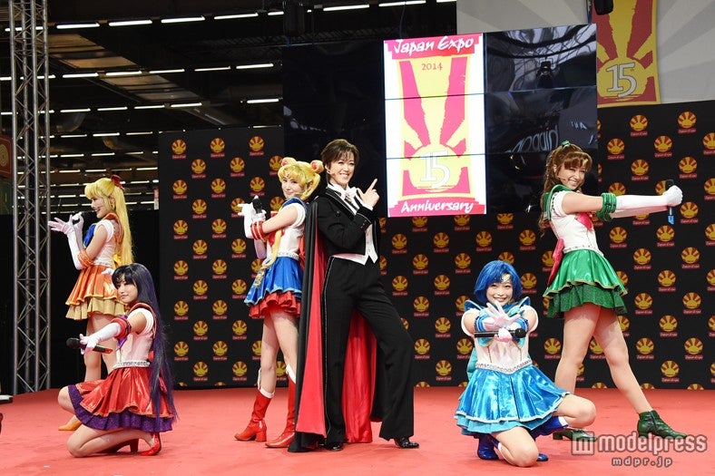 セーラームーンにパリ熱狂　「ムーンライト伝説」生パフォーマンス