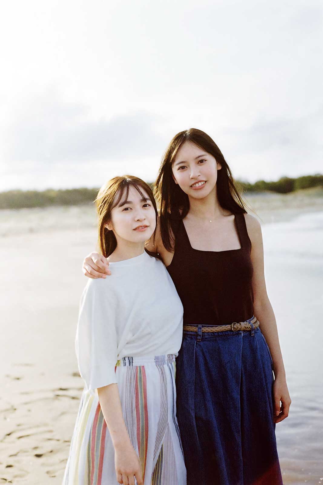 早川渚紗、大槻りこ（画像提供：講談社）