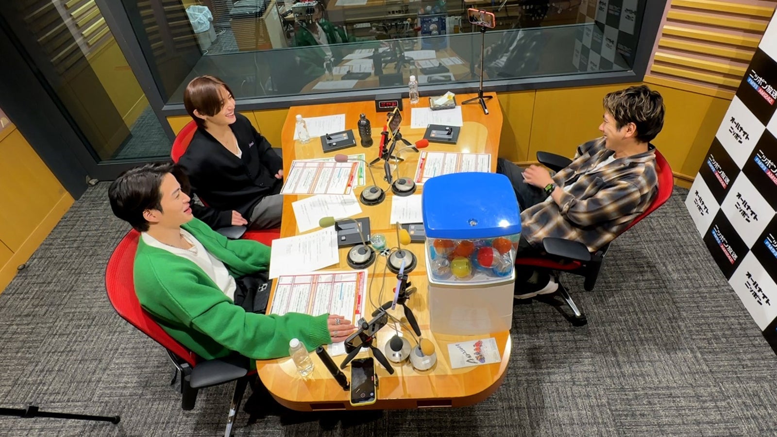 菊池風磨、山田涼介、二宮和也、（提供写真）