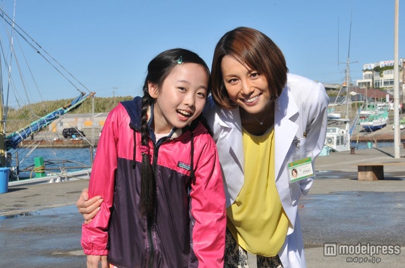 米倉涼子が涙　主演ドラマの新キャスト発表