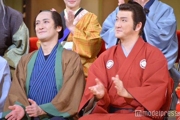 (左から)松岡昌宏、中村獅童(C)モデルプレス