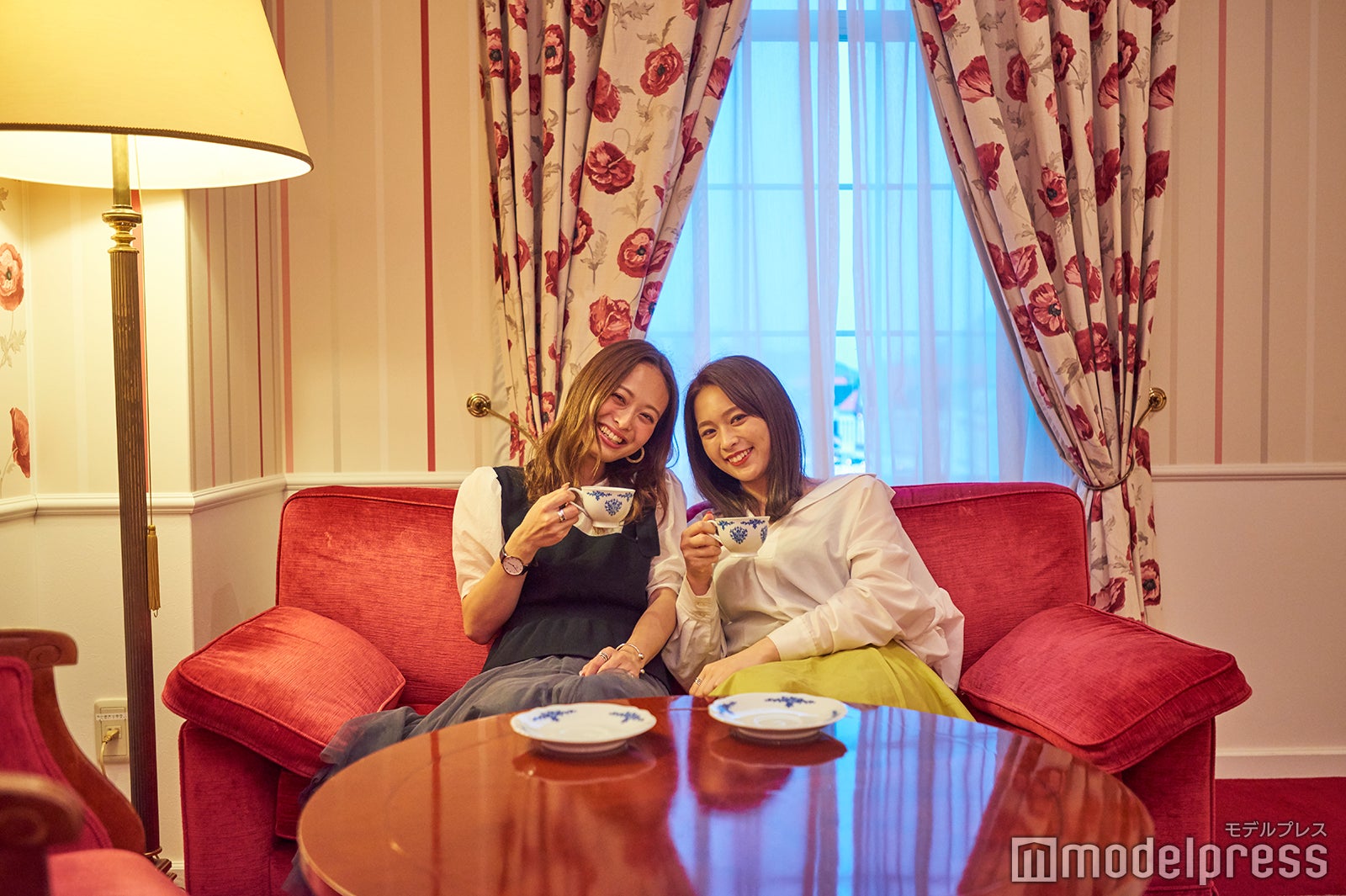 ガーリーだけど上品な内装なので大人女子にもおすすめ（C）モデルプレス