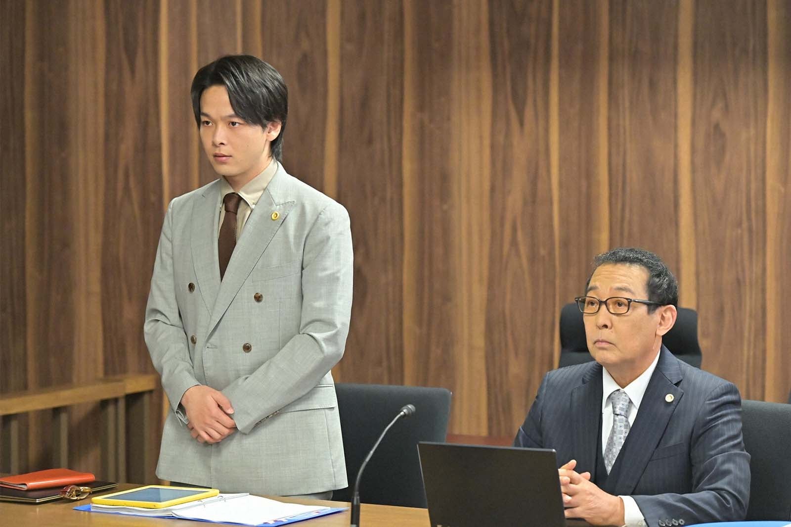 中村倫也、さだまさし「石子と羽男―そんなコトで訴えます？―」最終話より（C）TBS