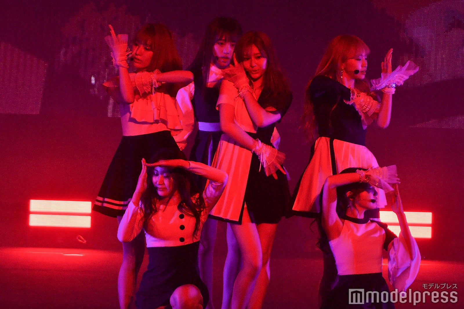 IZ*ONE （C）モデルプレス