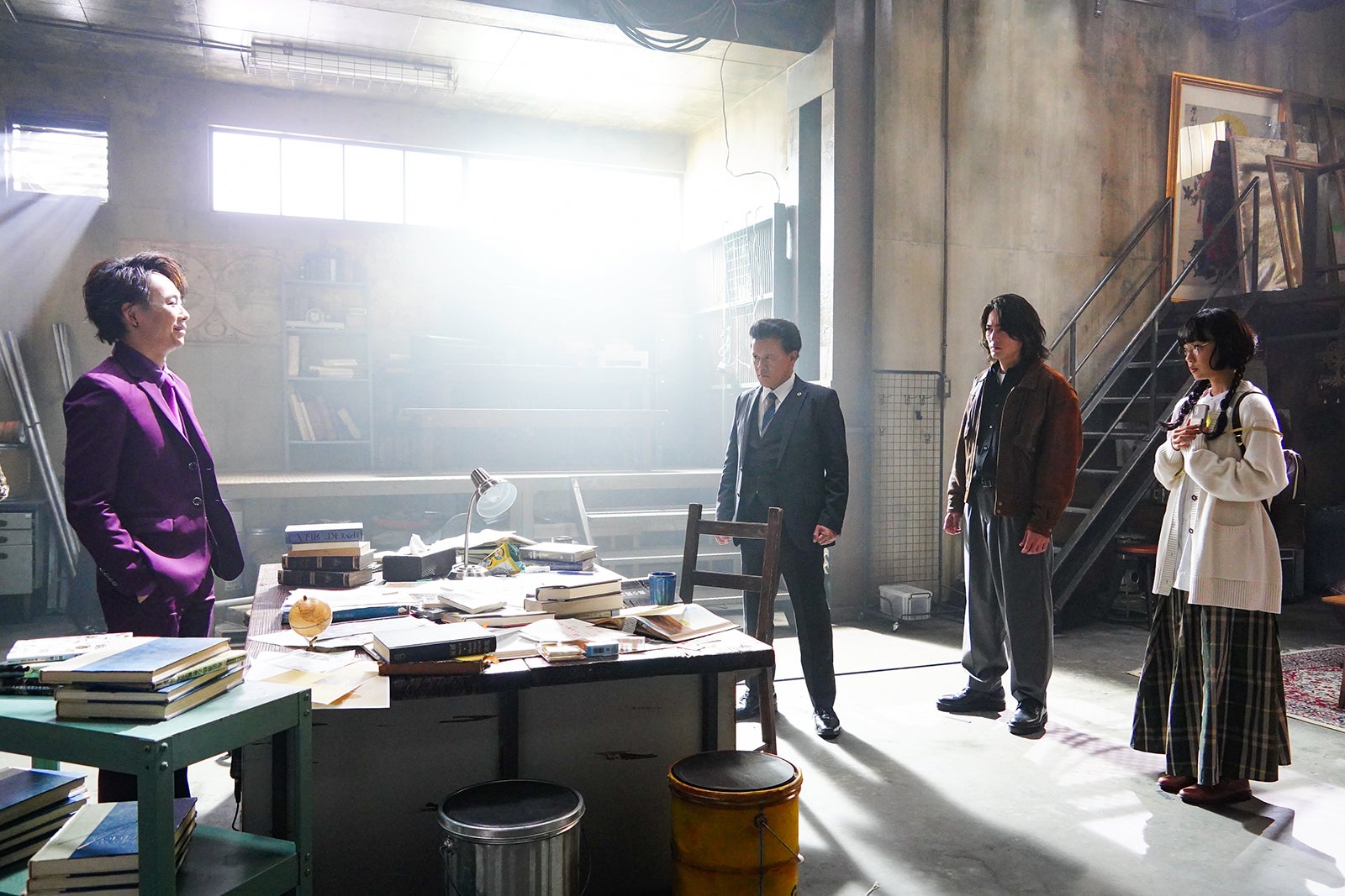 須賀健太、橋本じゅん、間宮祥太朗、古川琴音「ACMA：GAME アクマゲーム」第1話より（C）日本テレビ