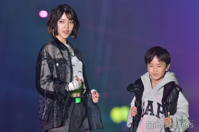 ヒナタ、青木総磨(C)モデルプレス