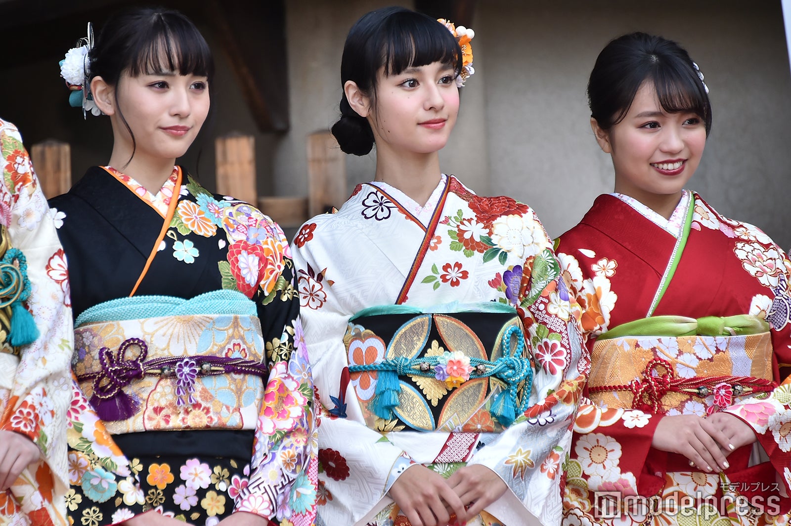 浅川梨奈、大幡しえり、大原優乃（C）モデルプレス