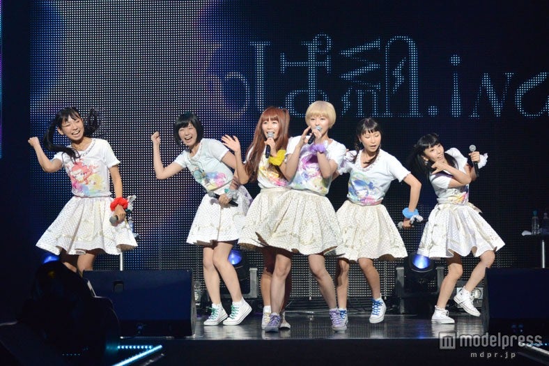 「MARBLE WONDERLAND BY ASIA 可愛 WAY」でライブパフォーマンスを行ったでんぱ組.inc