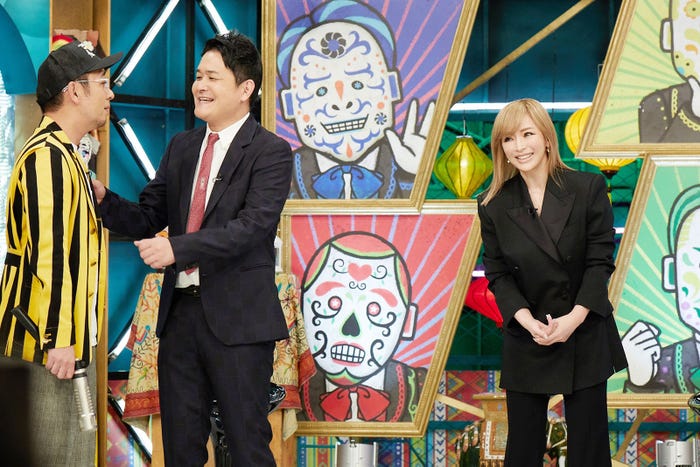 山内健司、ノブ、浜崎あゆみ(C)日本テレビ