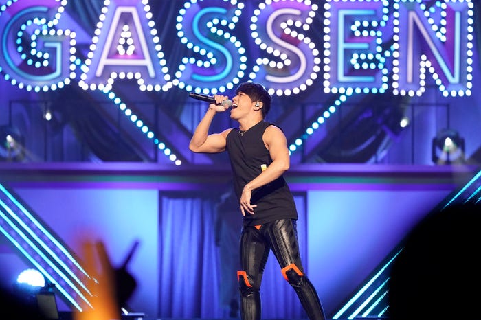 西川貴教「第6回 ももいろ歌合戦」より(提供写真)