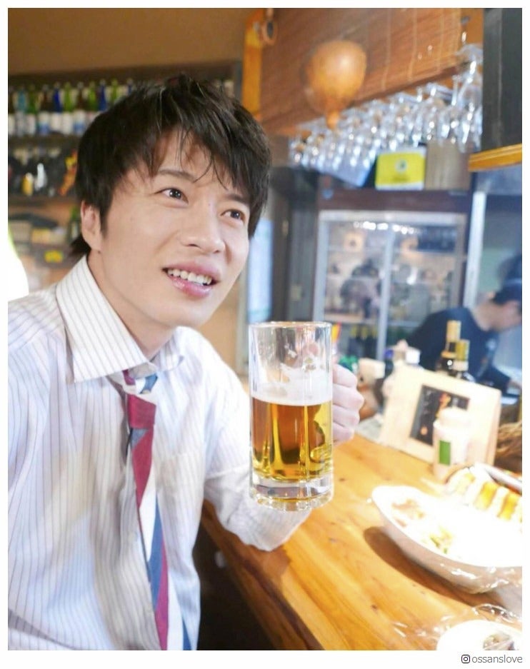 「おっさんずラブ」田中圭、“牧くん目線？”の居酒屋デート風ショットが話題