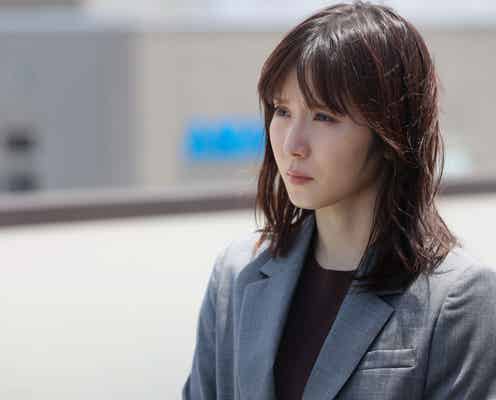 <最高の教師 1年後、私は生徒に■された 第1話>3年D組担任・九条里奈(松岡茉優)、自分を殺害する”30人の容疑者”と向き合う