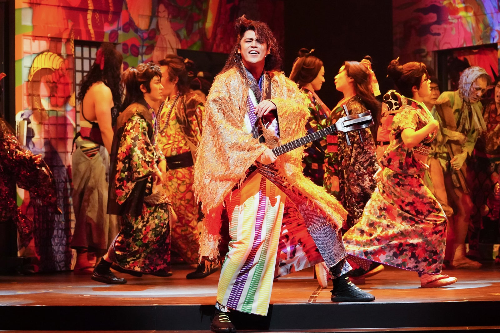 宮野真守／いのうえ歌舞伎『神州無頼街』より（撮影：田中亜紀）