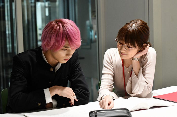 深田恭子、高梨臨/「初めて恋をした日に読む話」第7話より(C)TBS