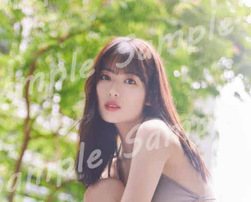 乃木坂46岩本蓮加、グレージュのビキニ姿で大人の表情 ポストカード第3弾解禁【いたずらな風】