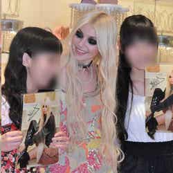 テイラー・モムセン(Taylor Momsen)/サマンサタバサDELUXE表参道GATES店