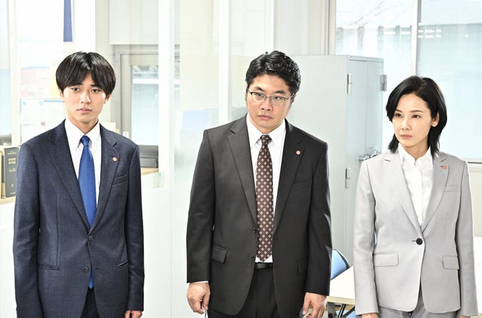 永瀬廉、松尾諭、吉田羊「ラストマン-全盲の捜査官-」第4話より(C)TBS
