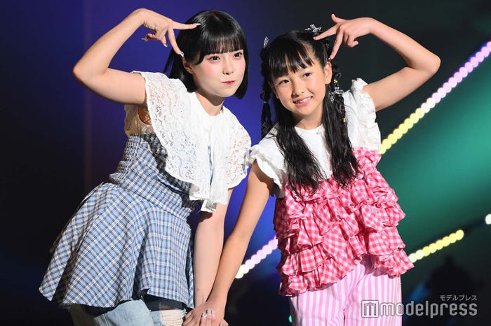 福⼭梨乃、橘内葵さん(C)モデルプレス