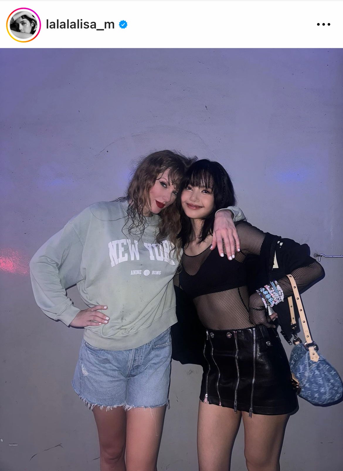 リサInstagramより