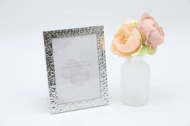 ダイソー アルミフォトフレーム(シルバーカラー、L判) ダイソー アルミフォトフレーム(シルバーカラー、L判)