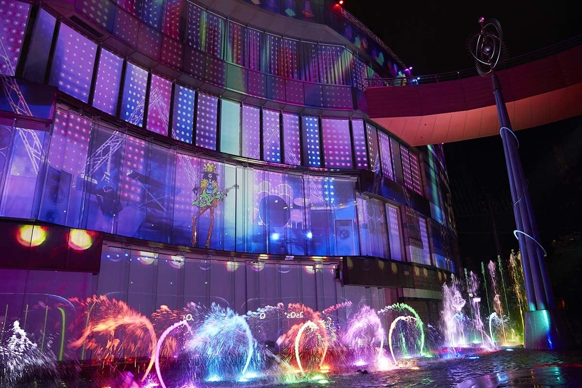 ONE PIECE WATER SPECTACLEの様子（C）尾田栄一郎／集英社・フジテレビ・東映アニメーション