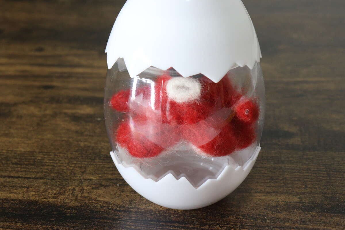 セリア たまご型収納ケース セリアのたまご型収納ケース