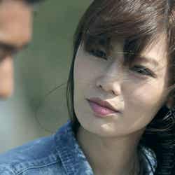 島袋聖南(右)と湯川正人(左)/4月26日放送回より