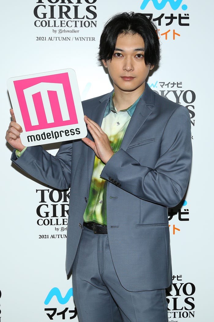 吉沢亮×モデルプレス(C)マイナビ 東京ガールズコレクション 2021 AUTUMN/WINTER