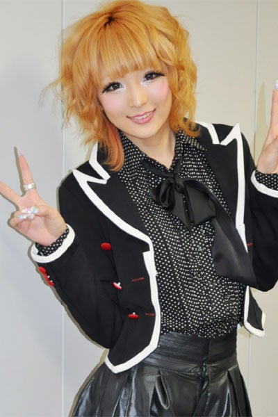 ”おバカ”コーデで人気沸騰中のモデルが、美脚の秘訣を語る モデルプレス独占インタビュー