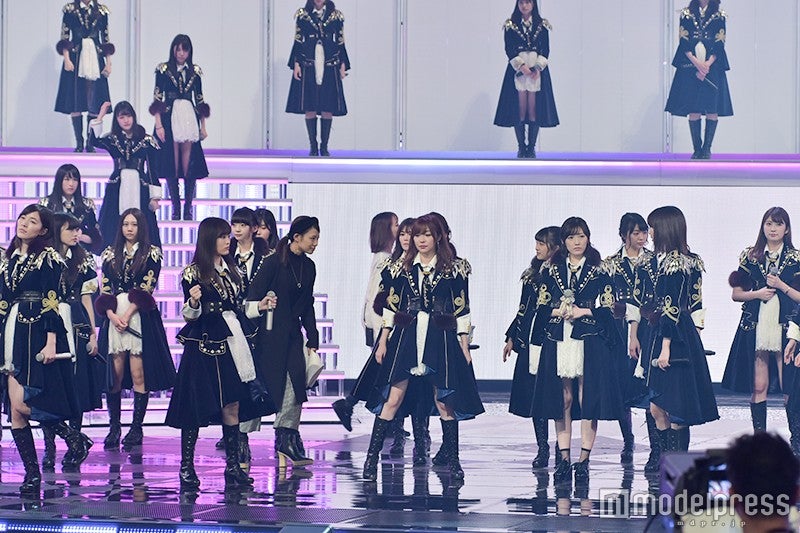 嵐・二宮和也、AKB48のリハーサルに興味津々　“30パターン予習”に「なんで断らなかったんだ？」＜紅白リハ2日目＞