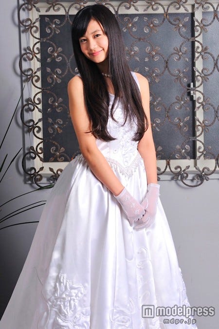 ドラマ リアル鬼ごっこ 衝撃の最終話 ヒロインが 人生初 ウエディングドレス姿披露 モデルプレス ドラマ リアル鬼ごっこ 衝撃の最終話 ヒロインが 人生初 ウエディングドレス姿披露 モデルプレス