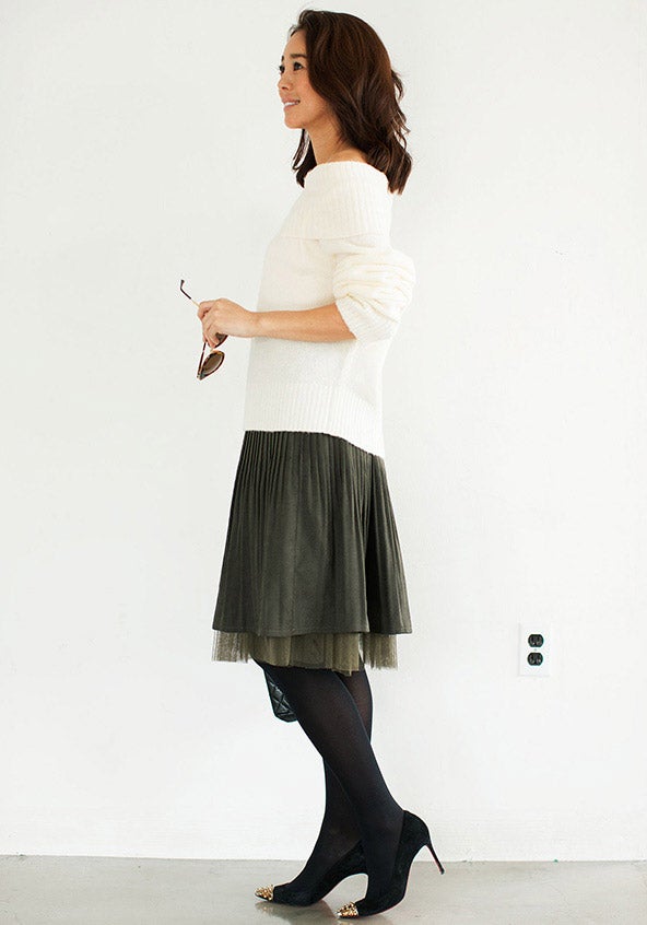 【SET】オフショル2way起毛ニットプルオーバー＋エステルドビー×チュールプリーツスカート「STYLEST」6,130円（税別）／画像提供：STYLEST