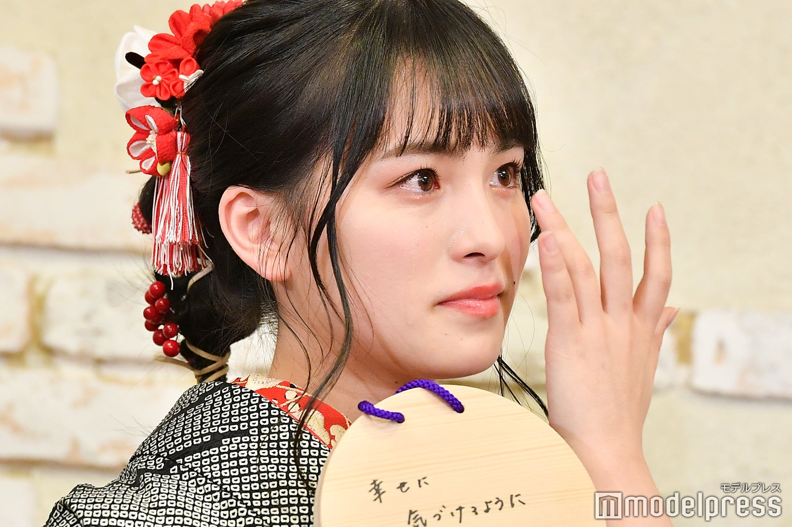 乃木坂46成人式 涙で語る白石麻衣卒業への本音 モデルプレス