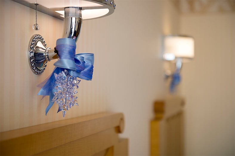 ベット上証明（C）Disney