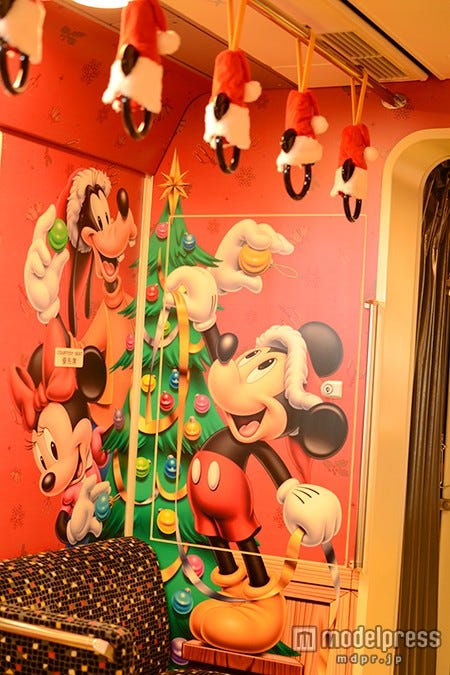 ミッキー&ミニーのデザイン「ディズニー・クリスマス・ライナー」