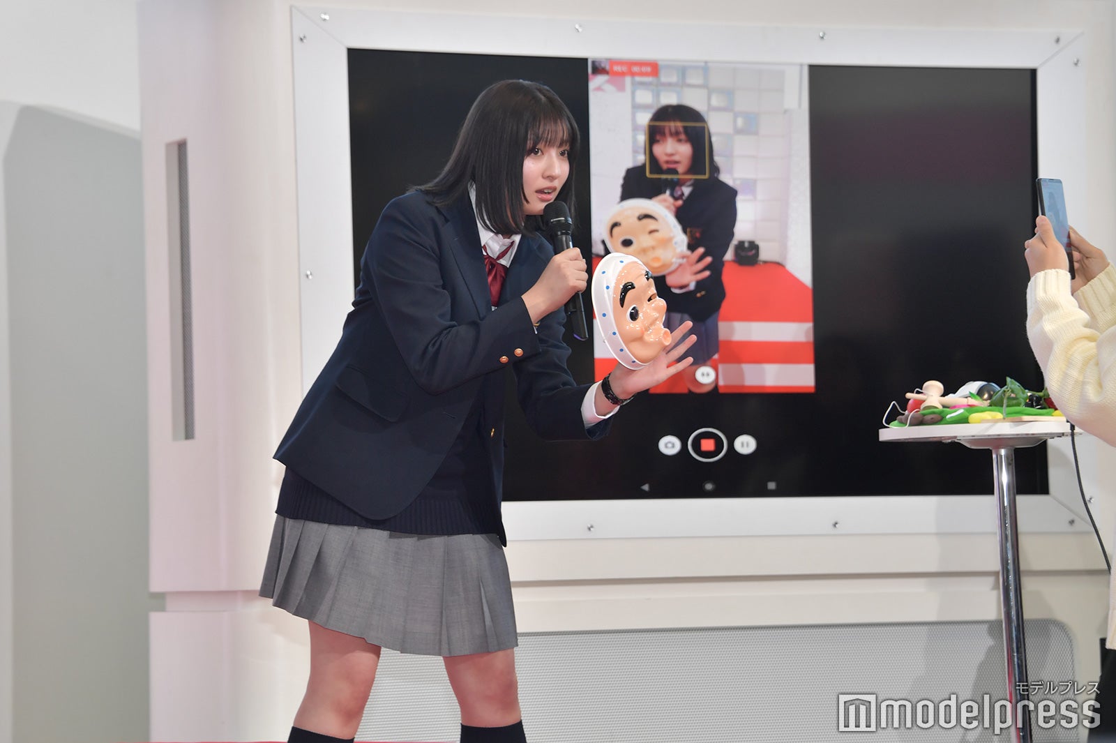 スカイダイビングに挑戦したい吉川愛（C）モデルプレス