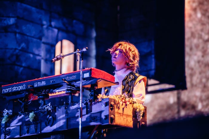 Mrs. GREEN APPLE(C)Jordan Munns