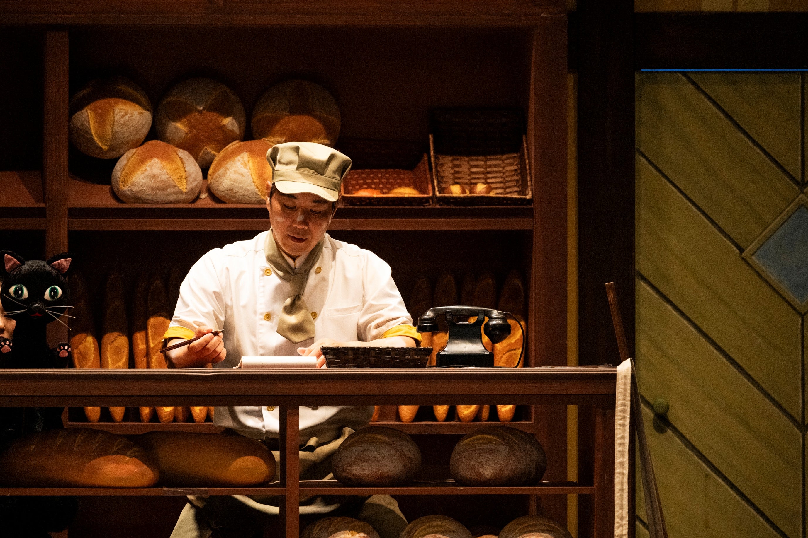 ミュージカル「魔女の宅急便」マカオ公演の様子（提供写真）