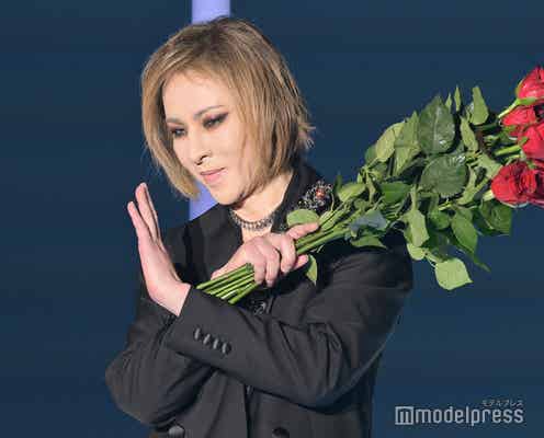 YOSHIKI「TGC」に降臨 自身プロデュース「XY」デビュー曲初パフォーマンスで圧倒<TGC 2023 S/S>