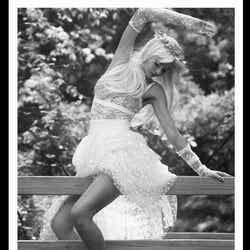 ミランダ・カー Photo by SEBASTIAN FAENA(V MAGAZINE)