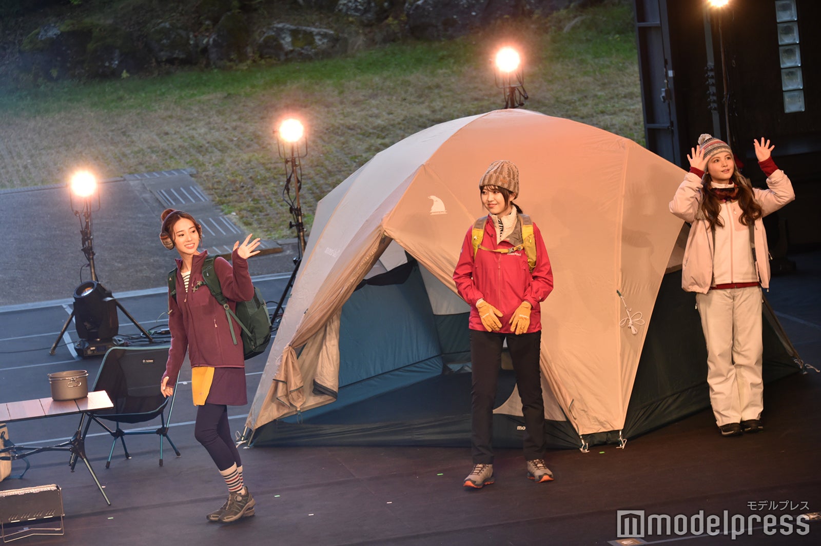 （C）モデルプレス