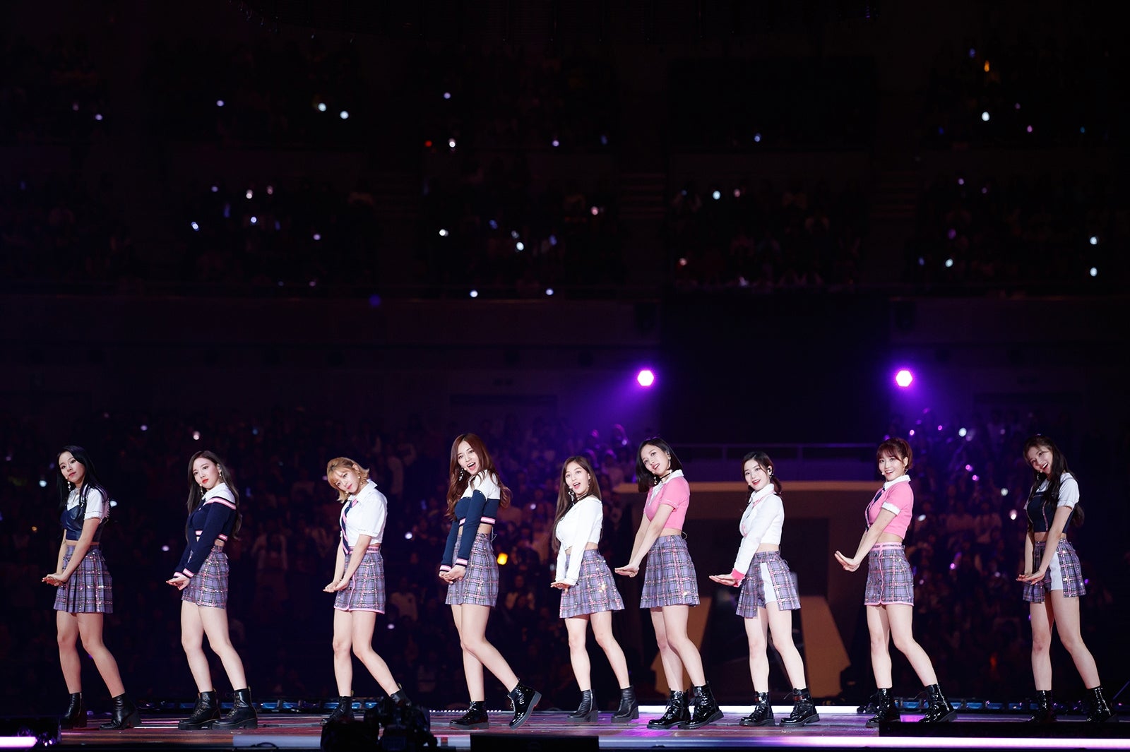 TWICE（C）CJ E&M Corporation, all rights reserved