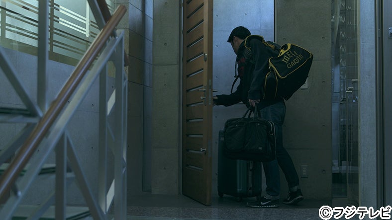 テラスハウスを出る慎『TERRACE HOUSE BOYS ＆ GIRLS IN THE CITY』10th WEEK（C）フジテレビ／イースト・エンタテインメント