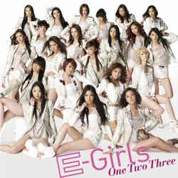 E-Girls「One Two Three」（4月18日発売）CD＋DVD