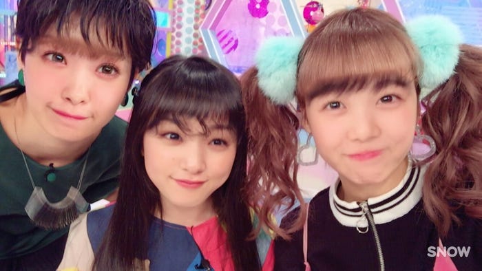 3人が顔交換(左から)剛力彩芽(顔:藤田ニコル)、本田望結(顔:剛力彩芽)、藤田ニコル(顔:本田望結)/(画像提供:テレビ朝日)