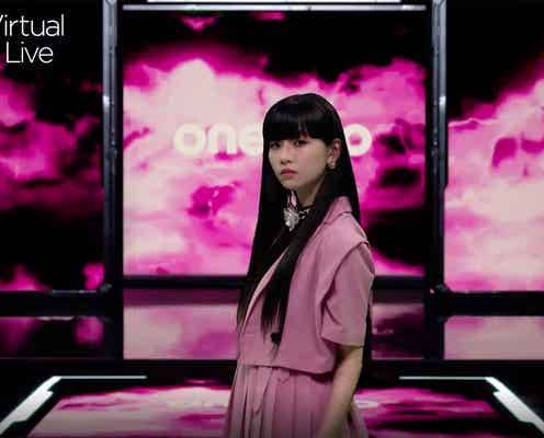 FAKY・Hina、ミニ丈スカートから美脚際立つ クールな眼差しにドキッ<Tokyo Virtual Runway Live by GirlsAward>