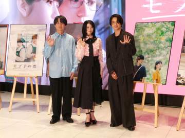 桜田ひより ピンクのブラウスが驚異の透明感「妄想癖」も明かす「気持ち的には混ざっているんです」