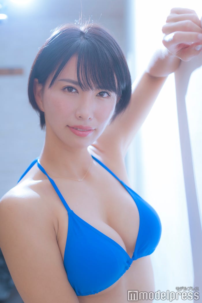 野球お姉さんせりな(C)モデルプレス